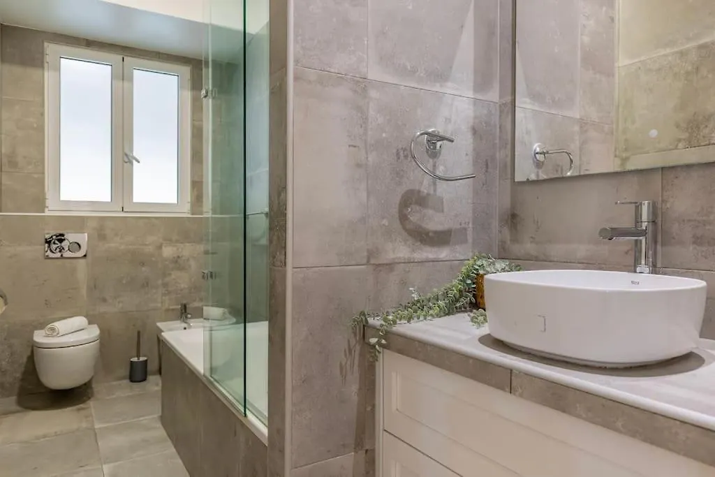 Cactus Terrace And Liberdade - By Feeling Inn Lisbon Apartment